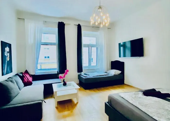 Διαμέρισμα Comfortable 2br 10 Min Transport To Stadthalle *
