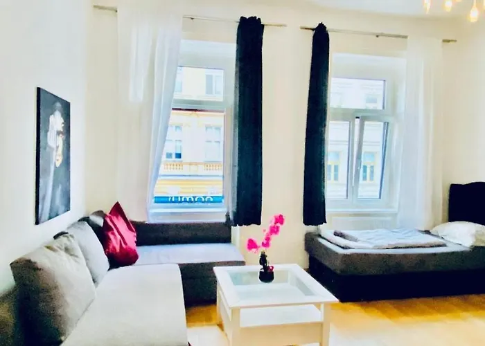 Comfortable 2br 10 Min Transport To Stadthalle Διαμέρισμα