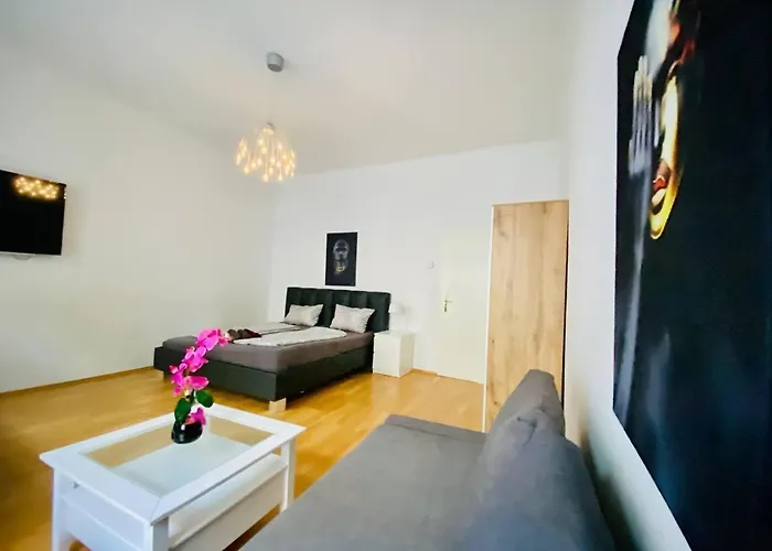 Comfortable 2br 10 Min Transport To Stadthalle Διαμέρισμα Βιέννη