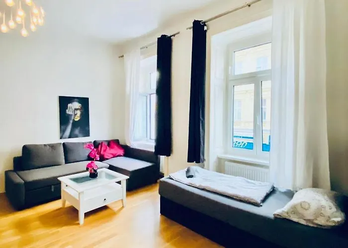 Διαμέρισμα Comfortable 2br 10 Min Transport To Stadthalle